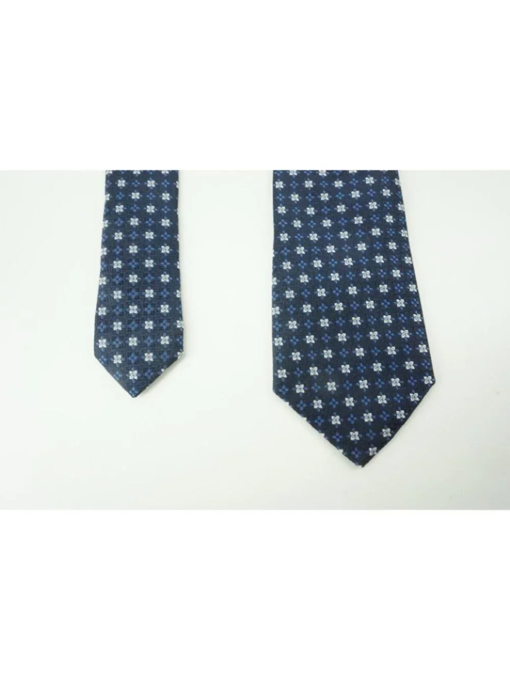 Canali Indigo Cobalt Ivory Woven Ditsy Micro Floral Silk Tie Brand New With Tags